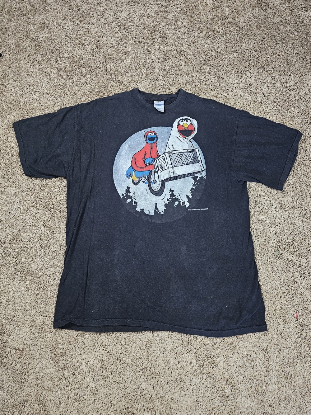 Rare Sesame Street Elmo & Cookie Monster 2013 Adult XL E.T Movie Parody T-Shirt